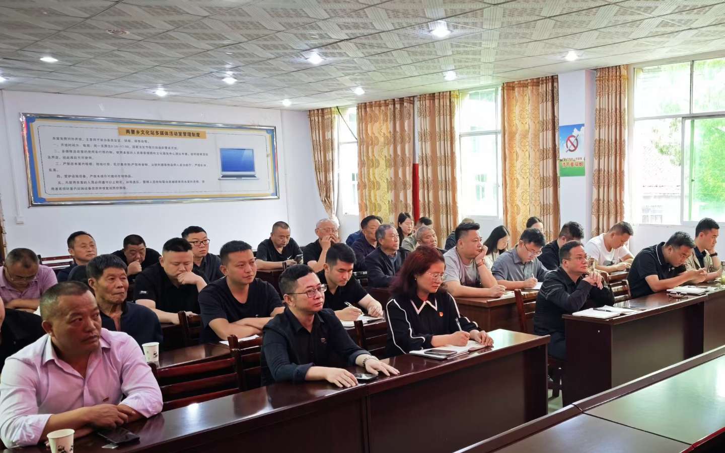 两罾乡组织收听收看庆祝中国共产党成立105周年大会.jpg