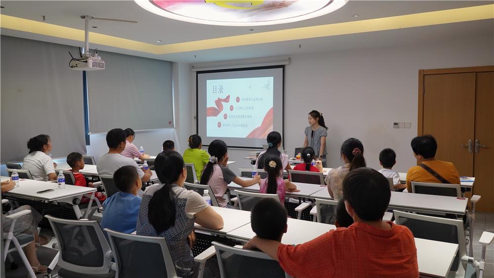 群防群治·百日攻坚 | 平安宣讲+非遗体验！梁平这场亲子公益活动守护家庭平安